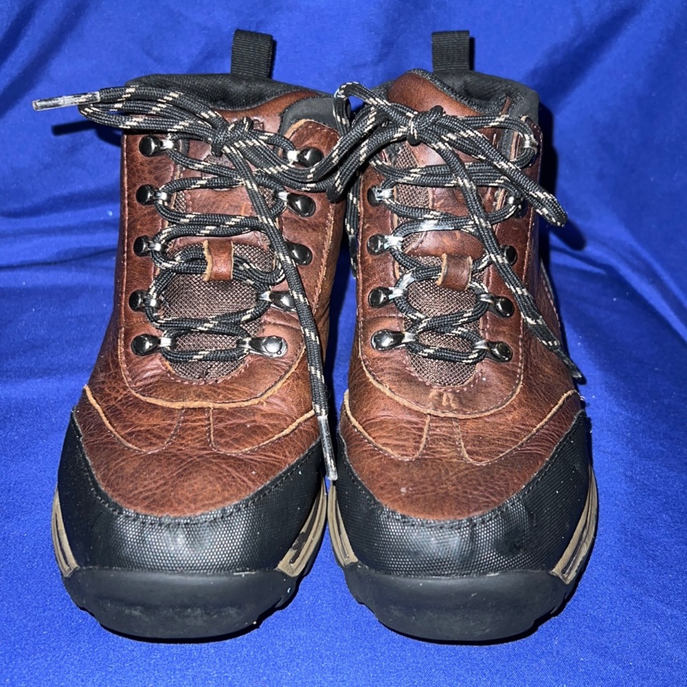 Kid’s Timberland Boots size 2Y